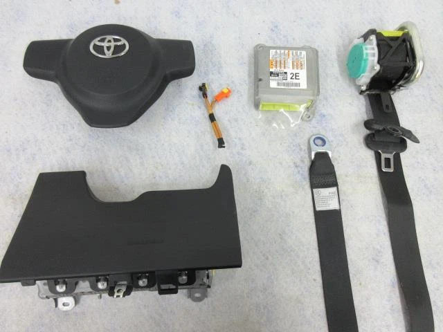Toyota Yaris SEDAN  HATCHBACK 2013-2018 OEM Airbag steering wheel LEFT KNEE BELT