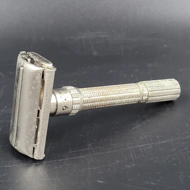 Vintage 1963 Gillette Slim Adjustable 1-9 DE TTO Safety Razor Date Code I-2