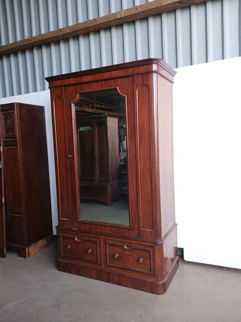 Victorian mahogany wardrobe