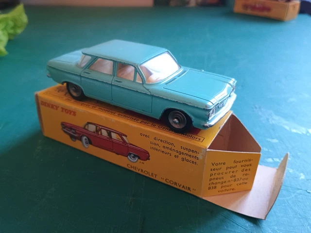 Dinky Toys Chevrolet Corvair N°552 – Miniature Ancienne Très Bon état – Collection