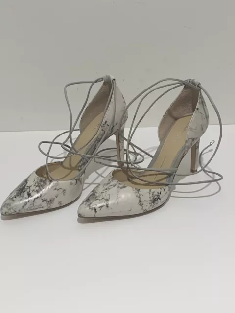 Gianni Bini High Heels Women's Size 8 Gray/Black Tie-Up Leg Stiletto Shoes
