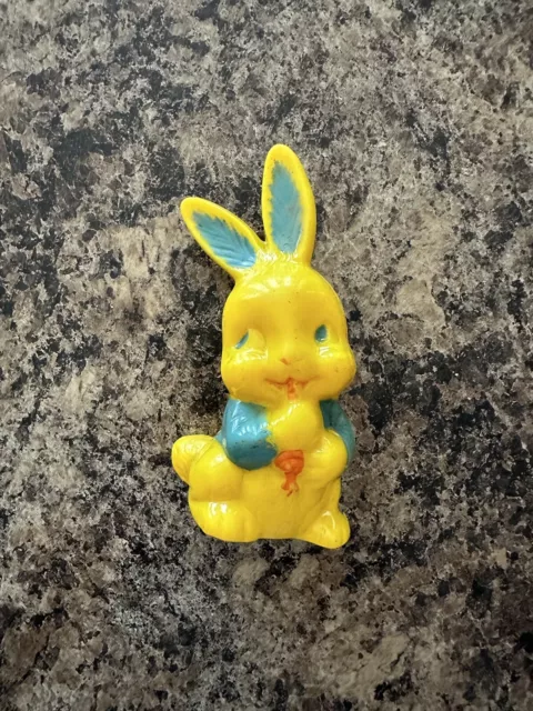 Vintage Irwin Plastic Easter Bunny Rabbit Yellow & Blue Rattle