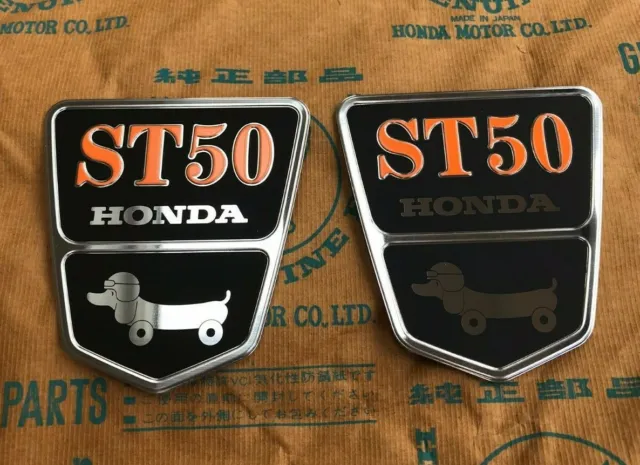Honda ST 50 Dax sticker emblem frame NOS label frame