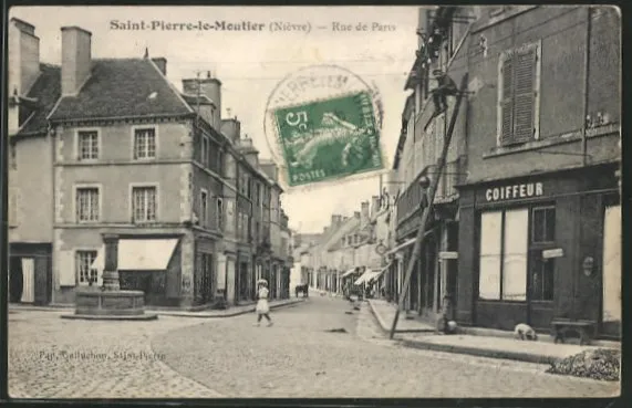 CPA Saint-Pierre-le-Moutier, Rue de Paris