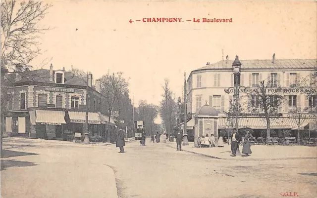 CPA 94 CHAMPIGNY LE BOULEVARD (cliché pas courant