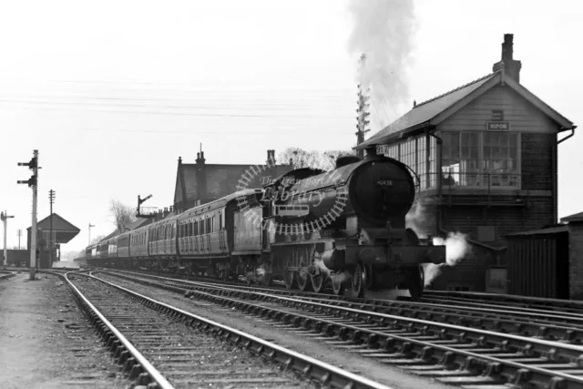 PHOTO BR British Railways Steam Locomotive Class B16/1 61428  at Ripon