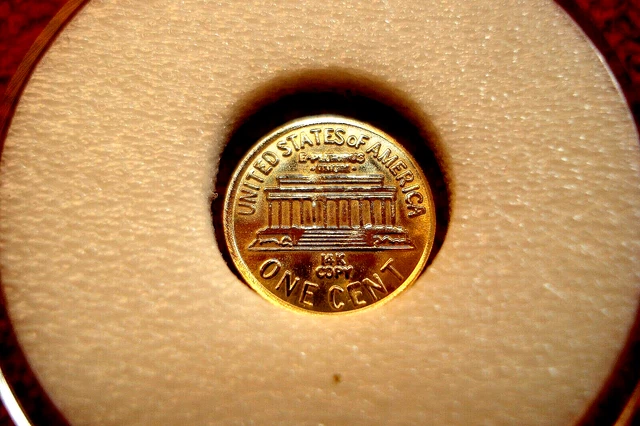 VINTAGE MINI SOLID 14K GOLD COINS - LINCOLN CENTS 1909-1982 hard to find.