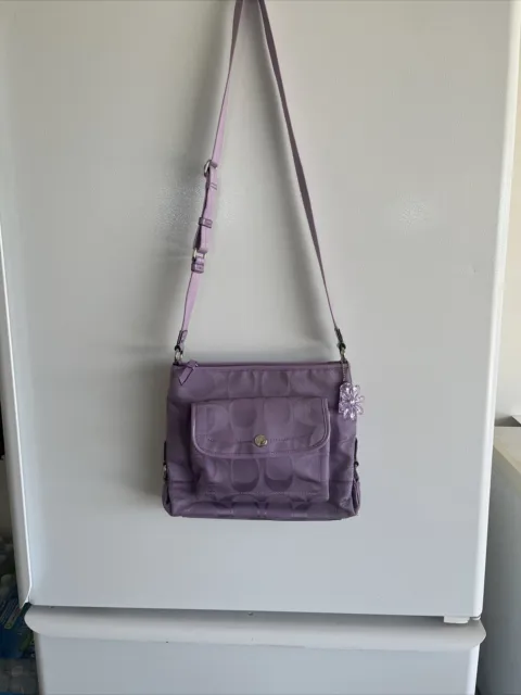 Coach Poppy Kyra Daisy File Bag Lavender B1281-F16550 Crossbody Great Cond/Clean