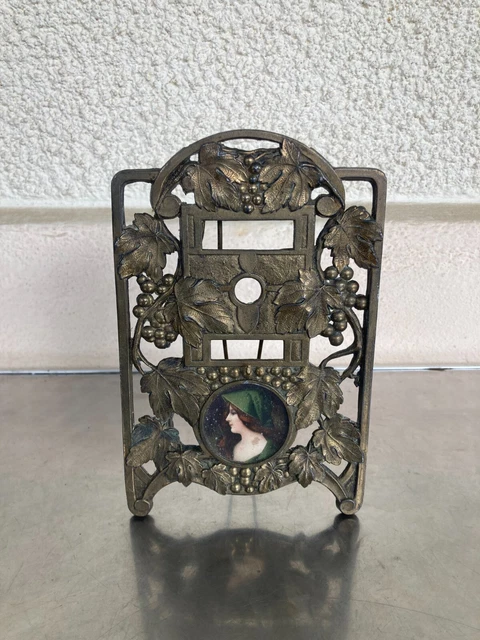 Ancien Médaillon Porte-photo Début 1900 - Verre Cassé à Remplacer, Occasion