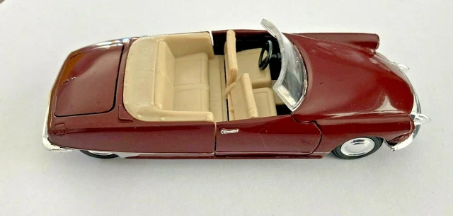 Miniature Citroën DS 19 Cabriolet 1961 Au 1/43e Par Norev - Modèle D'occasion