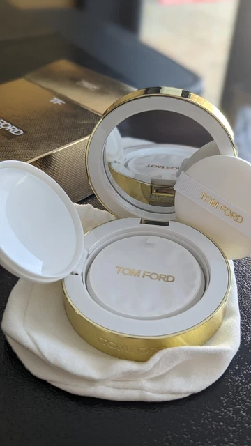Nuovissimo fondotinta sigillato Tom Ford Soleil Glow Tone Up colore superiore a 40, 2 rosa incandescenza