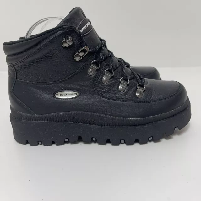 SKECHERS SHINDIGS RENEGADE Heart Boots Womens Wedged Snow Black
