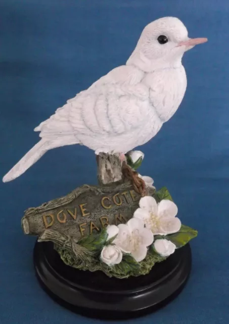 Country Artists White Dove Cote Farm British Garden Bird Sculpture Figurine