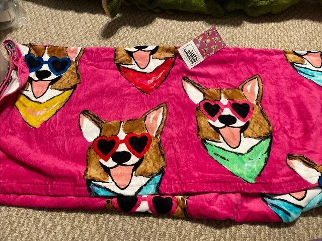 NWT Bouffants & Broken Hearts Beach Towel Pink Corgi Dogs