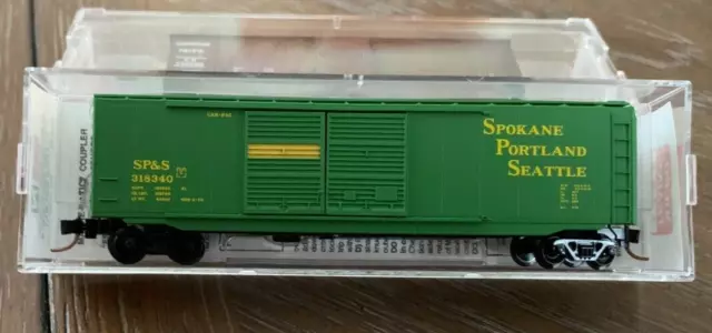 Micro Trains N Scale #031 00 210 Container Corporation Of America 50' Box Car