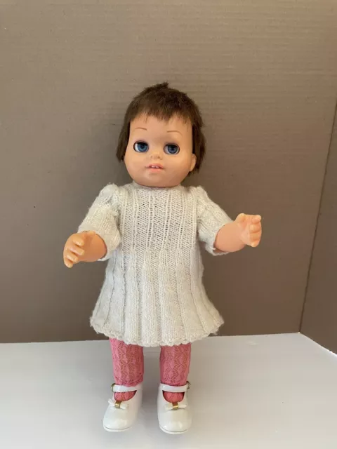 1960’S Mattel Tiny Chatty Baby 15” Doll Brunette Hair W/ White Knit Outfit