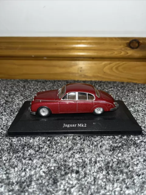 Jaguar Mk 2 Atlas Editions 1/43 Scale Model Car Burgundy Used