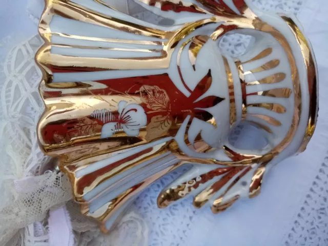 Vase De Mariee Xix Siecle En Porcelaine De Paris Dorures Impeccables. 