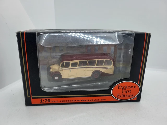 EFE 1/76 - 20111 Bedford OB Coach Grey Green Diecast Model Bus