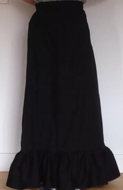 Late Victorian Edwardian style ladies Skirt, maxi full length with ruffle