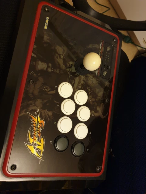 J'ai gagné le Stick Arcade Street Fighter IV round 2 - Tournament