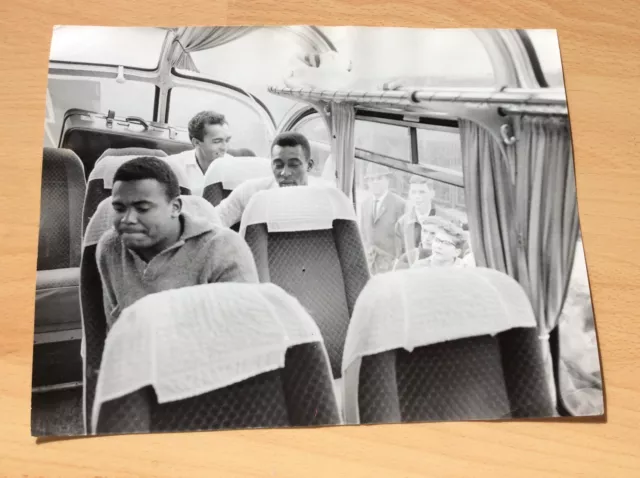 WM 1970  Mannschaft Brasilien mit Pele im Bus