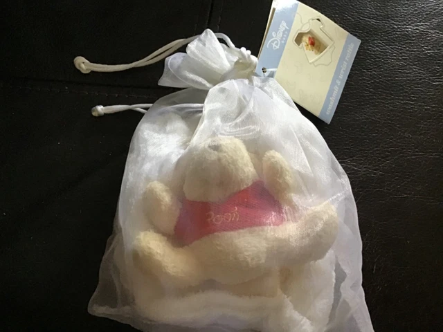 Disney baby Winnie the Pooh washmit and wrist rattle newborn gift in bag