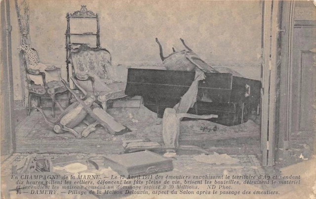 Cpa 51 In Champagne De La Marne Rioters Damery Looting Of The House Delouvin A