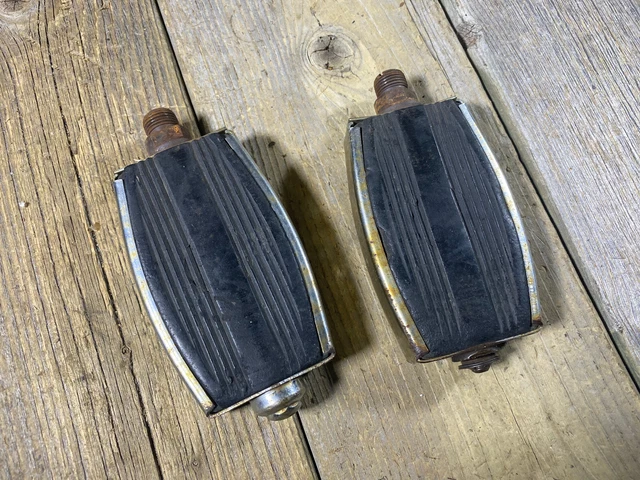 used bike pedals