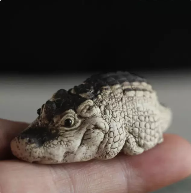 Boutique Purple Sand Tea Petting Little Crocodile Tea Pet Ornaments, Handmade