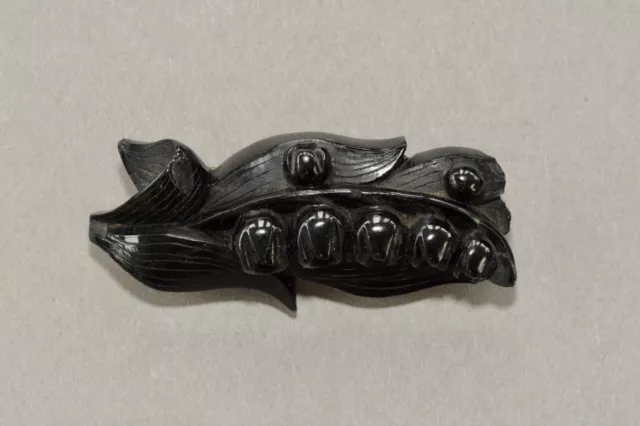 Antique Whitby jet seedpod brooch mourning jewel circa.1890