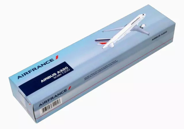 Maquette AIR FRANCE AIRBUS A320-200 Immatriculée F-GKXU au 1/200 Plastique 3