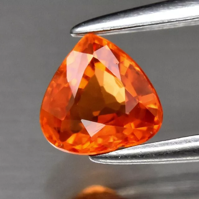 ★★   RARE !! SAPHIR ORANGE DE TANZANIE : 4.8 mm x 4.7 mm ★★ p422.161T