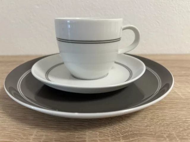 Esprit 5er-Set Kaffeetassen mit Unterteller und Frühstücks-,Kuchenteller. 2