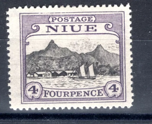 Niue 1925 sg 47 4d lilac & black boats  - LM cat £14