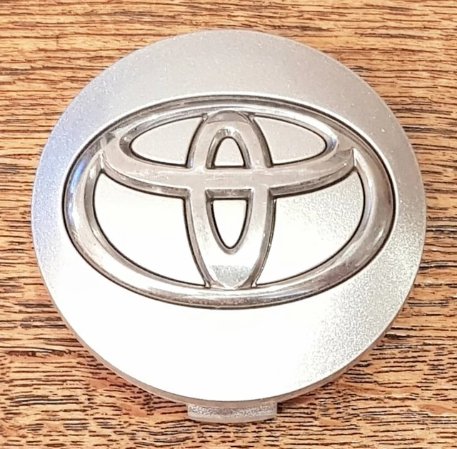 TOYOTA YARIS ALLOY Wheel Centre Cap hub Genuine Silver 003 0281 x1 57mm