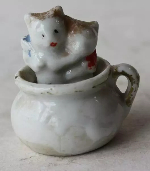 Cat Figurine Miniature Double Cats in Cup Pail Ceramic Hand Painted Made Japan -