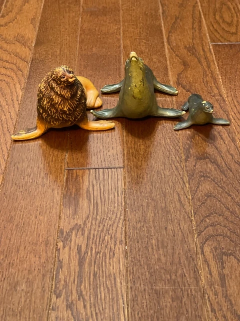 Lot of 3 Rare Toy AAA Vintage 2 Adults + Baby SEA LION Animal Wildlife Figure