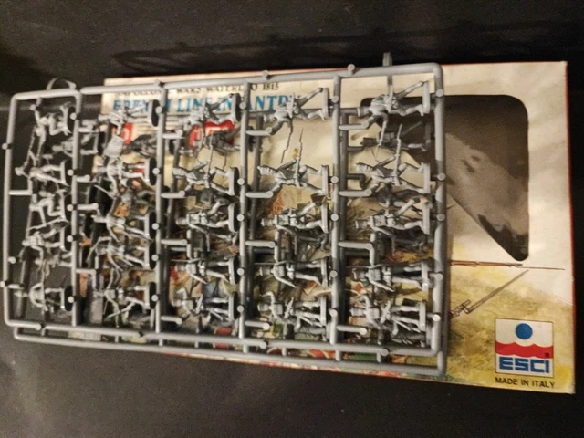 Airfix 1.72 Model Figures Waterloo French Cavalry réf. 01736