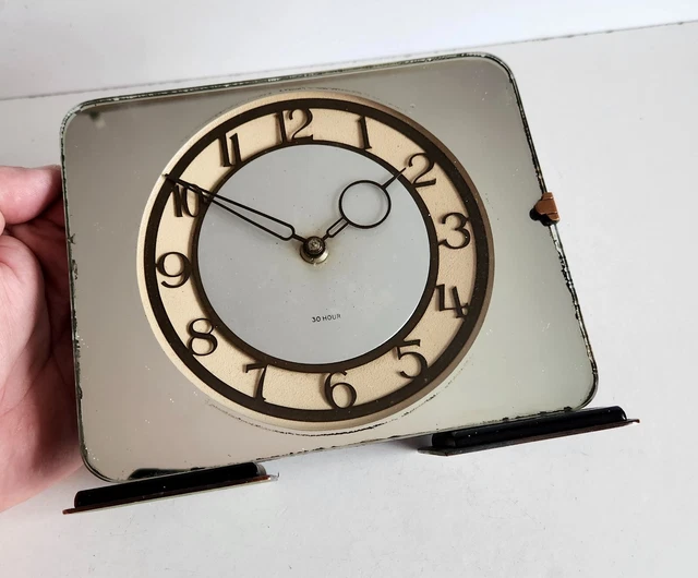 STUNNING OLD 1930'S ART DECO MANTEL CLOCK 30 HOUR CLOCK FULLY