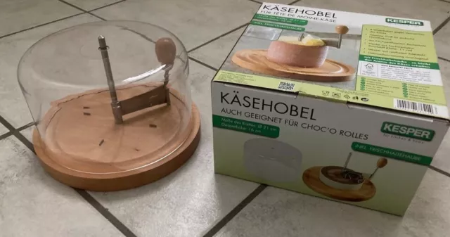 NEUWERTIG - Käsehobel mit Haube für "Tete de moine" Käse, Ø 21 cm, Farbe Natur