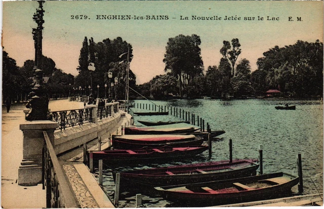 CPA Enghien les Bains La Nouvelle Jetee s le Lac FRANCE (1308188)