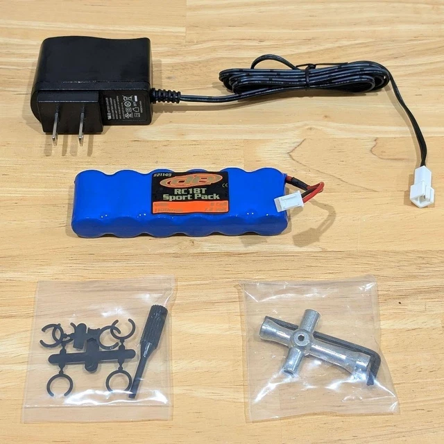Monster 3 TEAM ASSOCIATED RIVAL Mini 1/18 Monster Truck 2.4G Battery Charger ...
