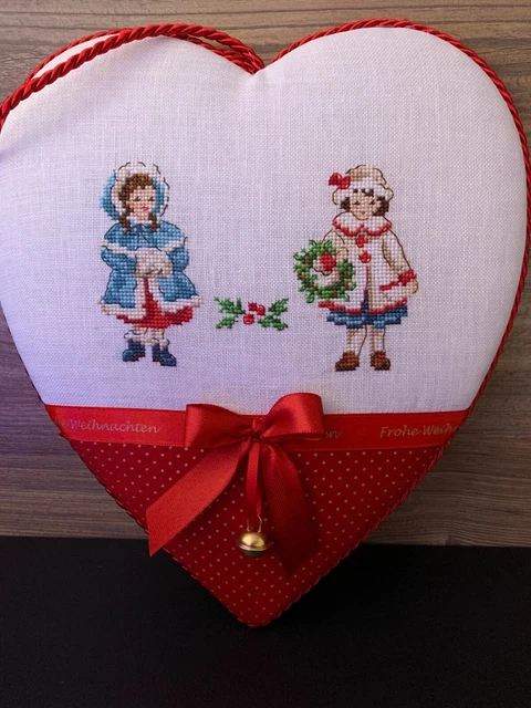 Weihnachtsherz handgestickt. Originelles exklusives Geschenk