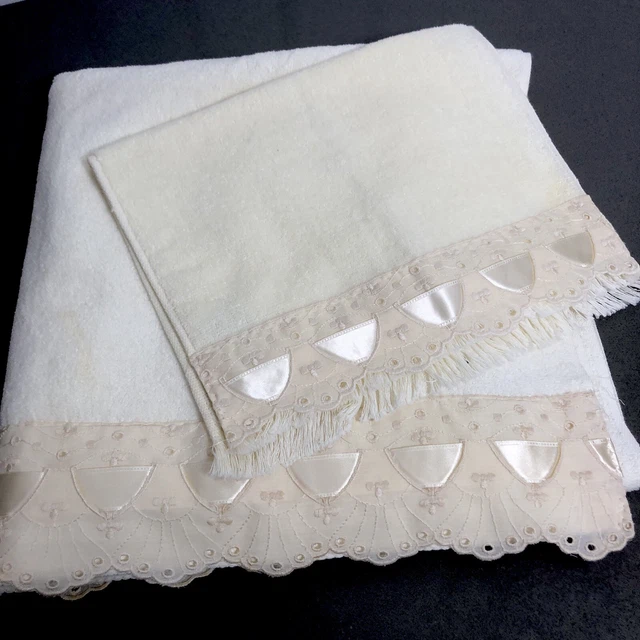 Vintage Laura Ashley Bath and Guest Towel Pale Yellow Cotton Satin Lace Trim