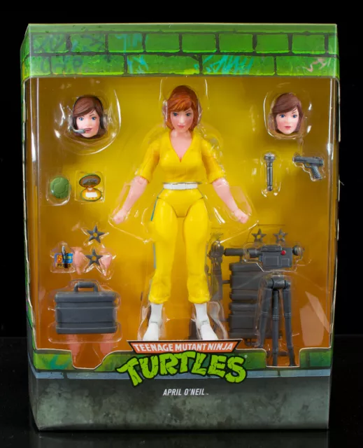 Super7 Teenage Mutant Ninja Turtles April O'Neil Ultimate Figure
