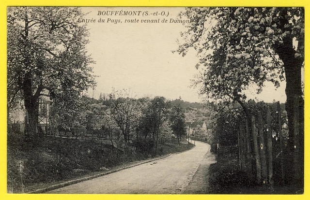 cpa Vue RARE 95 - BOUFFEMONT (Val d'Oise) Entrée du PAYS Route venant de DOMONT
