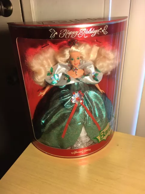 Brand New NRFB Happy Holidays Special Edition 1995 Barbie by Mattel