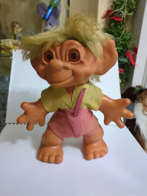 1964 troll doll shop