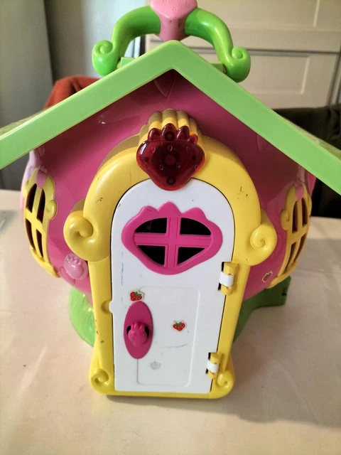 BANDAI - 12330 - Maison De Poupée - Charlotte Aux Fraises